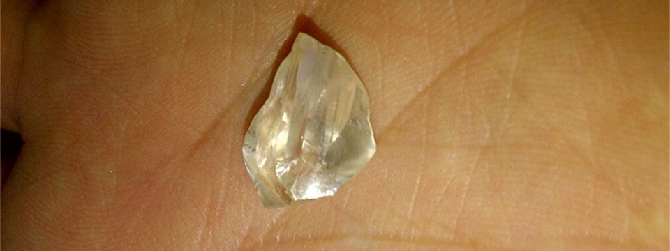High quality type IIa 9.51cts Monestary rough diamond recovered in the softer Monastery Kimberlite (MK3)